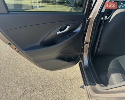 Коричневий Хендай i30, об'ємом двигуна 1.5 л та пробігом 61 тис. км за 16500 $, фото 7 на Automoto.ua