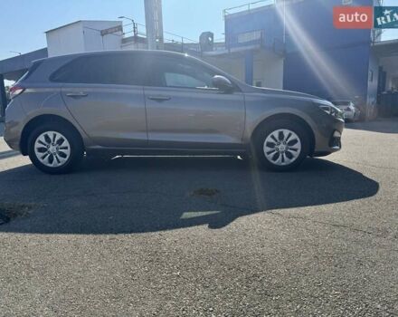 Коричневий Хендай i30, об'ємом двигуна 1.5 л та пробігом 61 тис. км за 16500 $, фото 2 на Automoto.ua