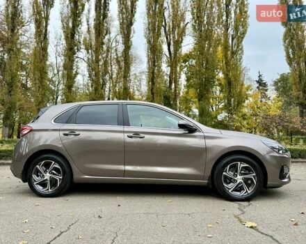 Коричневий Хендай i30, об'ємом двигуна 1.5 л та пробігом 43 тис. км за 16950 $, фото 3 на Automoto.ua