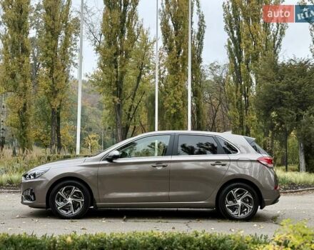 Коричневий Хендай i30, об'ємом двигуна 1.5 л та пробігом 43 тис. км за 16950 $, фото 7 на Automoto.ua