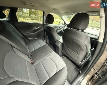Коричневий Хендай i30, об'ємом двигуна 1.5 л та пробігом 43 тис. км за 16950 $, фото 74 на Automoto.ua