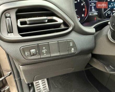 Коричневий Хендай i30, об'ємом двигуна 1.5 л та пробігом 43 тис. км за 16950 $, фото 96 на Automoto.ua