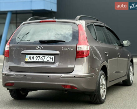 Коричневый Хендай i30, объемом двигателя 1.6 л и пробегом 116 тыс. км за 7700 $, фото 16 на Automoto.ua