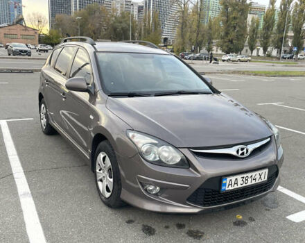 Хендай i30 2012 в Киеве на Automoto.ua Коричневый Хендай i30, объемом двигателя 1.6 л и пробегом 160 тыс. км за 7700 $, фото 1 на Automoto.ua
