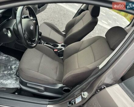 Коричневый Хендай i30, объемом двигателя 1.6 л и пробегом 212 тыс. км за 5950 $, фото 17 на Automoto.ua