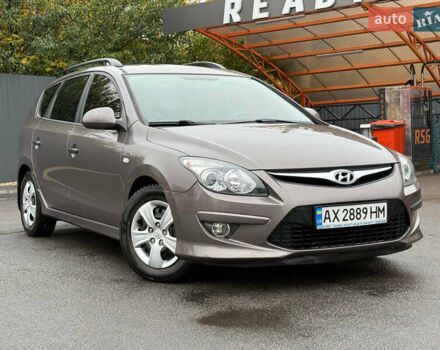 Коричневый Хендай i30, объемом двигателя 1.6 л и пробегом 81 тыс. км за 9150 $, фото 1 на Automoto.ua