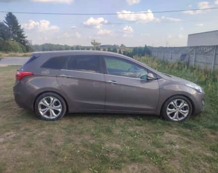 Коричневый Хендай i30, объемом двигателя 1 л и пробегом 200 тыс. км за 7500 $, фото 1 на Automoto.ua