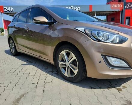 Коричневий Хендай i30, об'ємом двигуна 1.58 л та пробігом 234 тис. км за 9300 $, фото 12 на Automoto.ua