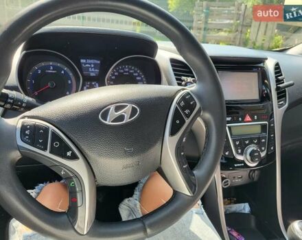 Коричневий Хендай i30, об'ємом двигуна 1.58 л та пробігом 234 тис. км за 9100 $, фото 11 на Automoto.ua