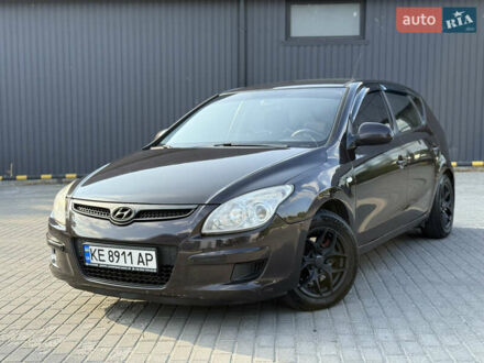 Хендай i30 2008 в Днепре (Днепропетровске) на Automoto.ua Коричневый Хендай i30, объемом двигателя 1.4 л и пробегом 299 тыс. км за 4600 $, фото 1 на Automoto.ua