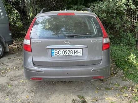 Хендай i30 2011 у Львові на Automoto.ua Коричневий Хендай i30, об'ємом двигуна 1.6 л та пробігом 220 тис. км за 6500 $, фото 1 на Automoto.ua