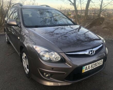 Коричневий Хендай i30, об'ємом двигуна 1.6 л та пробігом 106 тис. км за 9000 $, фото 1 на Automoto.ua