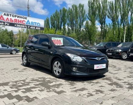 Коричневий Хендай i30, об'ємом двигуна 1.6 л та пробігом 189 тис. км за 6500 $, фото 1 на Automoto.ua