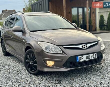 Коричневый Хендай i30, объемом двигателя 1.6 л и пробегом 219 тыс. км за 6450 $, фото 1 на Automoto.ua