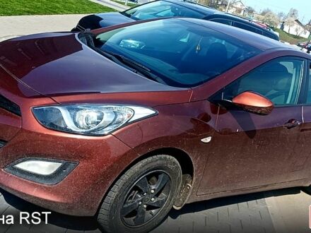 Хендай i30 2013 в Ровно на Automoto.ua Коричневый Хендай i30, объемом двигателя 1.4 л и пробегом 115 тыс. км за 9500 $, фото 1 на Automoto.ua