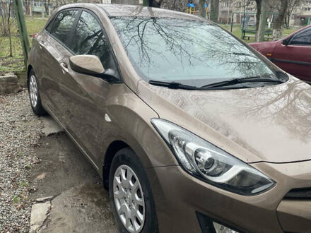 Хендай i30 2014 в Первомайск на Automoto.ua Коричневый Хендай i30, объемом двигателя 1.4 л и пробегом 47 тыс. км за 10499 $, фото 1 на Automoto.ua