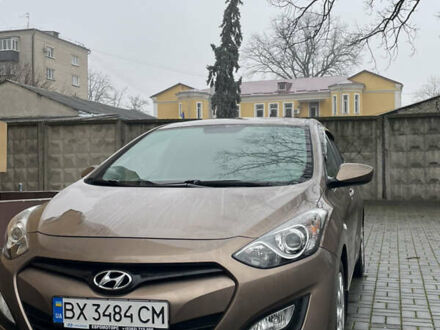 Коричневый Хендай i30, объемом двигателя 1.6 л и пробегом 119 тыс. км за 12950 $, фото 1 на Automoto.ua