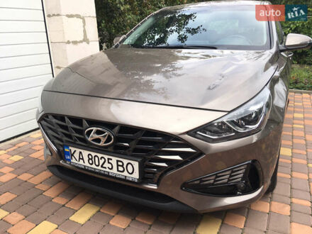 Коричневый Хендай i30, объемом двигателя 1.5 л и пробегом 53 тыс. км за 7800 $, фото 1 на Automoto.ua