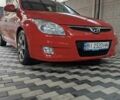 Красный Хендай i30, объемом двигателя 1.58 л и пробегом 280 тыс. км за 5000 $, фото 2 на Automoto.ua