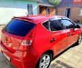 Красный Хендай i30, объемом двигателя 1.4 л и пробегом 350 тыс. км за 4600 $, фото 1 на Automoto.ua