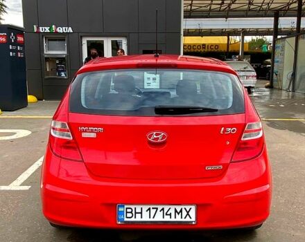 Червоний Хендай i30, об'ємом двигуна 1.6 л та пробігом 236 тис. км за 5000 $, фото 1 на Automoto.ua
