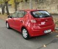 Красный Хендай i30, объемом двигателя 1.4 л и пробегом 212 тыс. км за 4300 $, фото 3 на Automoto.ua