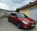 Красный Хендай i30, объемом двигателя 1.6 л и пробегом 186 тыс. км за 6399 $, фото 2 на Automoto.ua