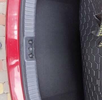 Хендай i30 2008 в Киеве на Automoto.ua Красный Хендай i30, объемом двигателя 1.4 л и пробегом 134 тыс. км за 4800 $, фото 2 на Automoto.ua