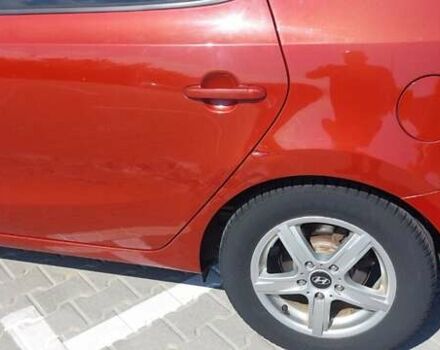 Хендай i30 2008 в Киеве на Automoto.ua Красный Хендай i30, объемом двигателя 1.4 л и пробегом 134 тыс. км за 4800 $, фото 23 на Automoto.ua