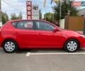 Красный Хендай i30, объемом двигателя 1.58 л и пробегом 236 тыс. км за 5000 $, фото 2 на Automoto.ua