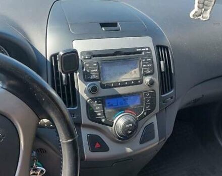 Хендай i30 2008 в Киеве на Automoto.ua Красный Хендай i30, объемом двигателя 1.4 л и пробегом 134 тыс. км за 4800 $, фото 20 на Automoto.ua