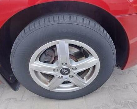 Хендай i30 2008 в Киеве на Automoto.ua Красный Хендай i30, объемом двигателя 1.4 л и пробегом 134 тыс. км за 4800 $, фото 27 на Automoto.ua