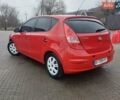 Красный Хендай i30, объемом двигателя 1.4 л и пробегом 208 тыс. км за 5700 $, фото 4 на Automoto.ua