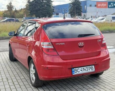 Красный Хендай i30, объемом двигателя 1.6 л и пробегом 135 тыс. км за 5900 $, фото 4 на Automoto.ua