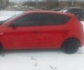 Красный Хендай i30, объемом двигателя 1.4 л и пробегом 135 тыс. км за 4999 $, фото 5 на Automoto.ua