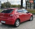 Красный Хендай i30, объемом двигателя 1.6 л и пробегом 135 тыс. км за 5900 $, фото 3 на Automoto.ua
