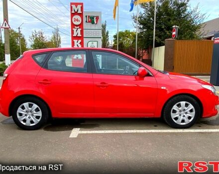 Червоний Хендай i30, об'ємом двигуна 1.6 л та пробігом 236 тис. км за 5000 $, фото 2 на Automoto.ua