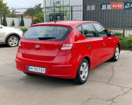 Красный Хендай i30, объемом двигателя 1.4 л и пробегом 201 тыс. км за 6500 $, фото 11 на Automoto.ua