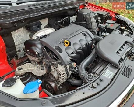 Хендай i30 2009 в Умани на Automoto.ua Красный Хендай i30, объемом двигателя 0 л и пробегом 139 тыс. км за 5850 $, фото 126 на Automoto.ua