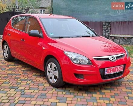 Хендай i30 2009 в Умани на Automoto.ua Красный Хендай i30, объемом двигателя 0 л и пробегом 139 тыс. км за 5850 $, фото 11 на Automoto.ua