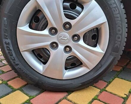 Хендай i30 2009 в Умани на Automoto.ua Красный Хендай i30, объемом двигателя 0 л и пробегом 139 тыс. км за 5850 $, фото 51 на Automoto.ua