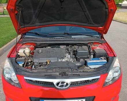 Червоний Хендай i30, об'ємом двигуна 1.58 л та пробігом 214 тис. км за 5700 $, фото 19 на Automoto.ua