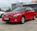 Красный Хендай i30, объемом двигателя 1.4 л и пробегом 201 тыс. км за 6500 $, фото 1 на Automoto.ua