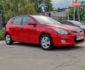 Красный Хендай i30, объемом двигателя 1.4 л и пробегом 201 тыс. км за 6500 $, фото 6 на Automoto.ua