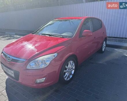 Красный Хендай i30, объемом двигателя 1.6 л и пробегом 159 тыс. км за 7399 $, фото 2 на Automoto.ua
