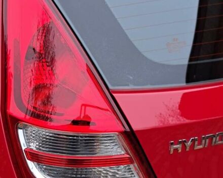 Хендай i30 2009 в Умани на Automoto.ua Красный Хендай i30, объемом двигателя 0 л и пробегом 139 тыс. км за 5850 $, фото 31 на Automoto.ua