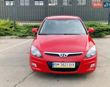 Красный Хендай i30, объемом двигателя 1.4 л и пробегом 201 тыс. км за 6500 $, фото 4 на Automoto.ua