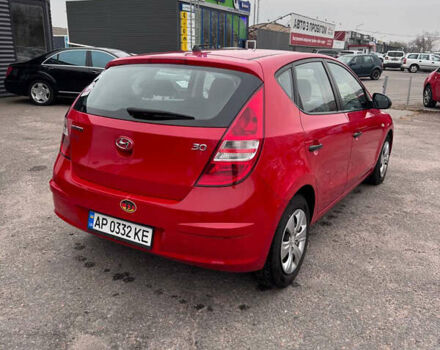 Красный Хендай i30, объемом двигателя 1.4 л и пробегом 140 тыс. км за 5499 $, фото 5 на Automoto.ua