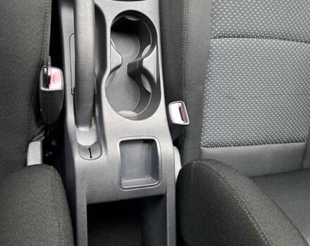 Хендай i30 2009 в Умани на Automoto.ua Красный Хендай i30, объемом двигателя 0 л и пробегом 139 тыс. км за 5850 $, фото 79 на Automoto.ua