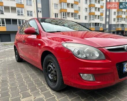 Красный Хендай i30, объемом двигателя 1.4 л и пробегом 234 тыс. км за 5250 $, фото 24 на Automoto.ua